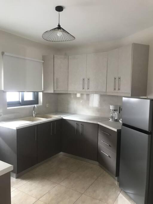 Konstantino'S Apartment โมเน็มวาซี ภายนอก รูปภาพ