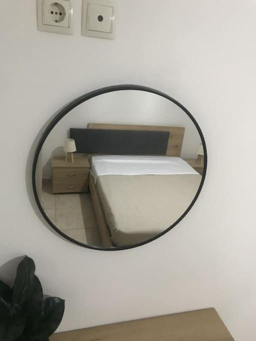 Konstantino'S Apartment โมเน็มวาซี ภายนอก รูปภาพ