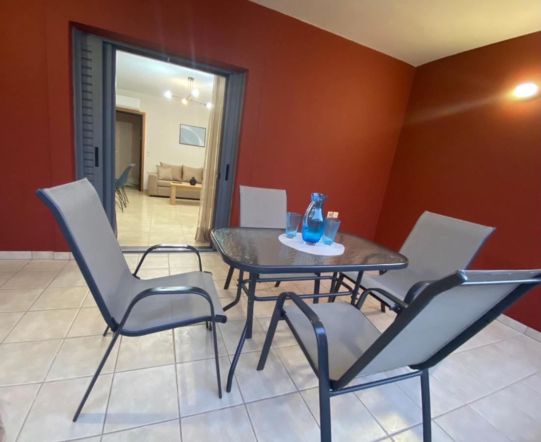 Konstantino'S Apartment โมเน็มวาซี ภายนอก รูปภาพ