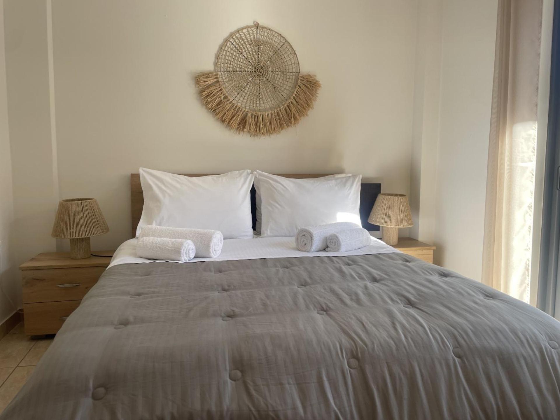 Konstantino'S Apartment โมเน็มวาซี ภายนอก รูปภาพ