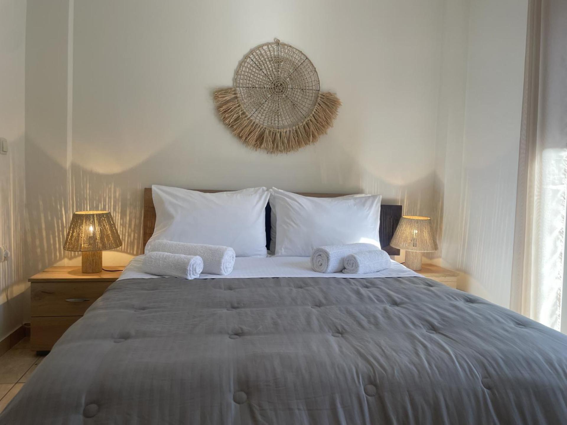 Konstantino'S Apartment โมเน็มวาซี ภายนอก รูปภาพ